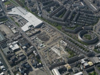 Oblique aerial view centred on the former Fountain Brewery site with the Leisure Centre adjacent, taken from the E.