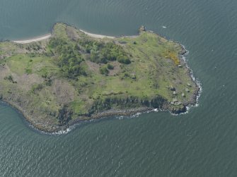Oblique aerial view centred on the N part of the Island, taken from the E.