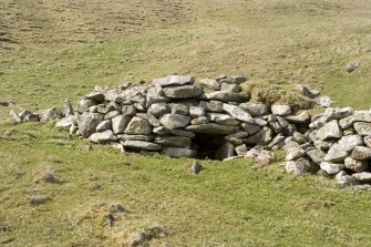 Gleann Mor, Structure B. View of external entrance into cell from NE.