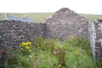 Kearvaig, farmhouse and range, view of E end of interior from W.