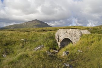 Allt na Guaille bridge, view from the NW.