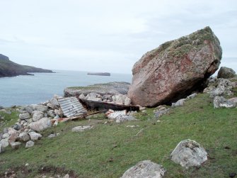 Eilean nan Caorach, hut, view from SE.