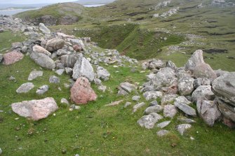 Eilean nan Caorach, fort, view of entrance from NW.