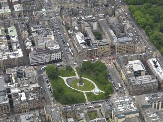 Oblique aerial view centred on the Square, taken from the E.