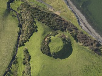 Oblique aerial view centred on the motte, taken from the NE.