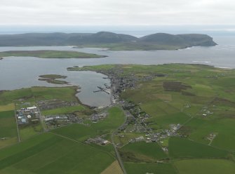 General oblique aerial view centred on the town, taken from the NNE.