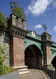 Entrance to pedestrian tunnel, view from SW