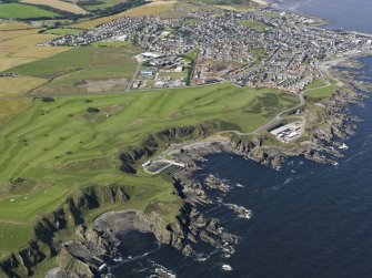 General oblique aerial view centred on Macduff, taken from the E.