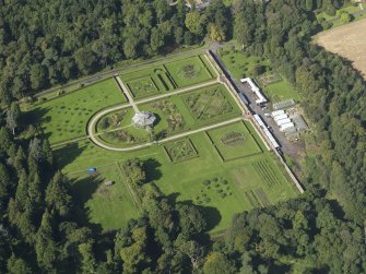 Oblique aerial view centred on the garden, taken from the ESE.