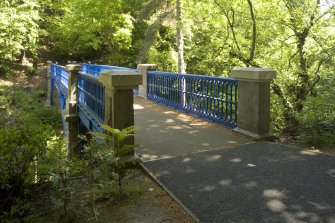 Gen View of footbridge from E