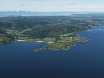 General oblique aerial view (distant) centred on the town, taken from the SE.