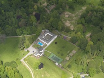Oblique aerial view of Gelston Castle walled garden, taken from the SW.