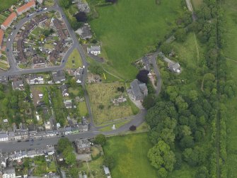 Oblique aerial view centred on Wigtown Parish Church, taken from the SSE.