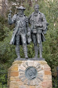 'Kidnapped'  Statue of Alan Breck and David Balfour on S side of gardens, Corstophine Road, Edinburgh. (S. Stoddart).