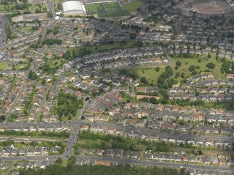 Oblique aerial view centred on the King's Park housing estate, taken from the S.