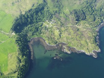 Oblique aerial view centred on the remains of the possible fish trap at Camas Ban, taken from the SSE.