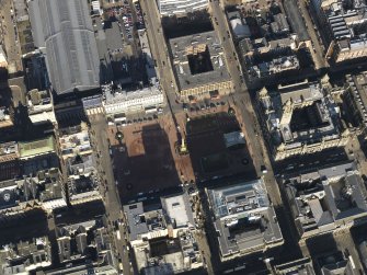 Oblique aerial view centred on George Square, taken from the SSW.