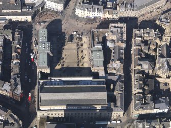 Oblique aerial view centred on the Caird Hall, taken from the SE.