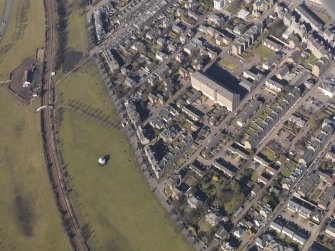 Oblique aerial view centred on the mill, taken from the SE.