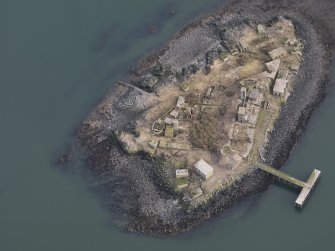 General oblique aerial view centred on the Island, taken from the NW.