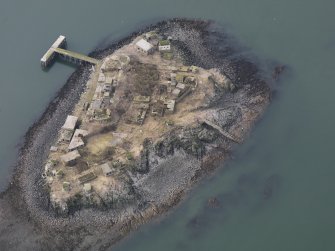 General oblique aerial view centred on the Island, taken from the SE.