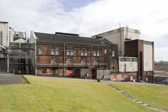 Vintner Street, Tun room and spirit receivers, view from W