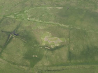 Oblique aerial view centred on Eilean Chaluim Chille, taken from the SW.