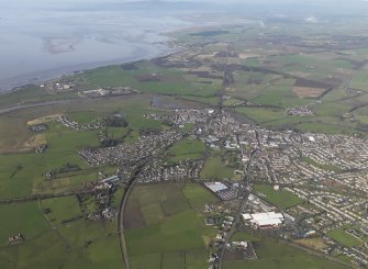 General oblique aerial view centred on the town, taken from the E.