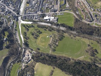 Oblique aerial view centred on the racecourse, taken from the NE.