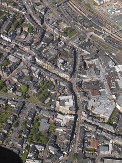 Oblique aerial view of Stirling town centre, taken from the SW.