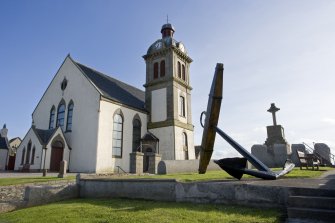 Doune Church, Macduff. View from N