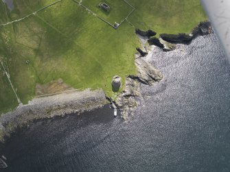 Oblique aerial view centred on the Broch of Mousa, taken from the WNW.