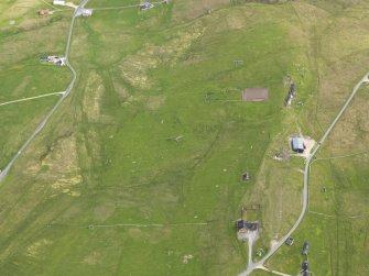 Oblique aerial view of Mid Muirsetter, looking S.