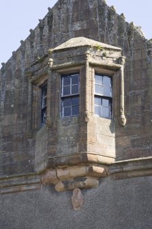 SW side. Oriel window. Detail