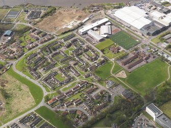 General oblique aerial view of Alloa, centred on the Alloa Park area, taken from the NE