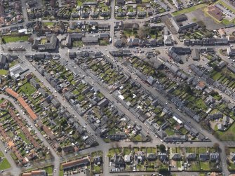 General oblique aerial view of Tillicoultry, centred on area between High Street and Walker Terrace, comprising Stirling Street, Ochil Street, Hamilton Street and Hill Street, taken from the N