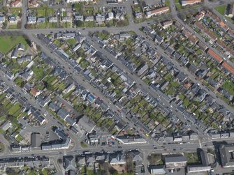 General oblique aerial view of Tillicoultry, centred on area between High Street and Walker Terrace, comprising Stirling Street, Ochil Street, Hamilton Street and Hill Street, taken from the S