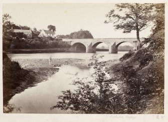 Page 5/6.  View of Bothwell Bridge from South-West.
Titled 'Bothwell Bridge.'
PHOTOGRAPH ALBUM 146:  THE ANNAN ALBUM Page 5/6