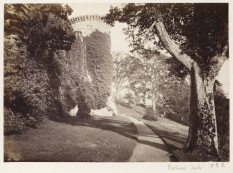 Page 7/1. View from East, Bothwell Castle.
Titled 'Bothwell Castle.'
PHOTOGRAPH ALBUM 146: THE ANNAN ALBUM Page 7/1