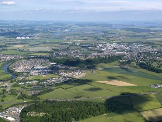 General oblique aerial view of Stirling, taken from the W.