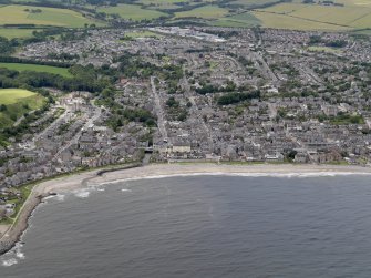 General oblique aerial view of Stonehaven, looking to the W.