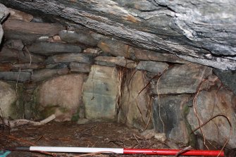 Rock shelter 1010, Creag Iucharaidh, internal NE wall