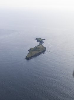 General oblique aerial view of Bac Mor (Dutchman's Cap) and Bac Beag, looking to the SSW.