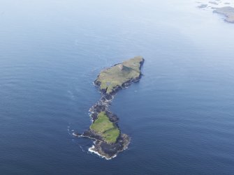 General oblique aerial view of Bac Mor (Dutchman's Cap) and Bac Beag, looking to the NE.