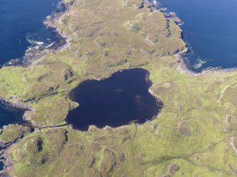 General oblique aerial view centred on Loch na h-Airde, the 'Viking Canal’ and the remains of the dun at Rubh' an Dunain, taken from the WNW.