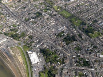 General oblique aerial view of  Montrose centred on the High Street, taken from the SW.