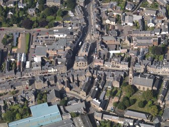 General oblique aerial view of the High Street area of Forfar, centred on Municipal Buildings, taken from the SSE.