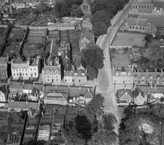 High Street and St Mary Street, Kirkcudbright.  Oblique aerial photograph taken facing north.