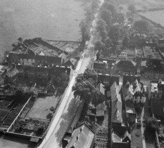 High Street and St Mary Street, Kirkcudbright.  Oblique aerial photograph taken facing south.