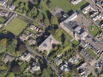 General oblique aerial view of St. Andrew Street, Brechin, centred the St. Andrew's Episcopal Church, taken from the SW.